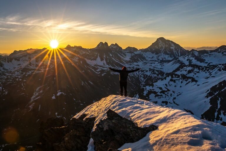 Imlil Sunrise Hike with Breakfast on the Ridge