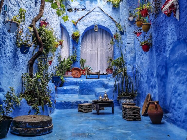 Private 6-Day Marrakech to Chefchaouen via the Sahara